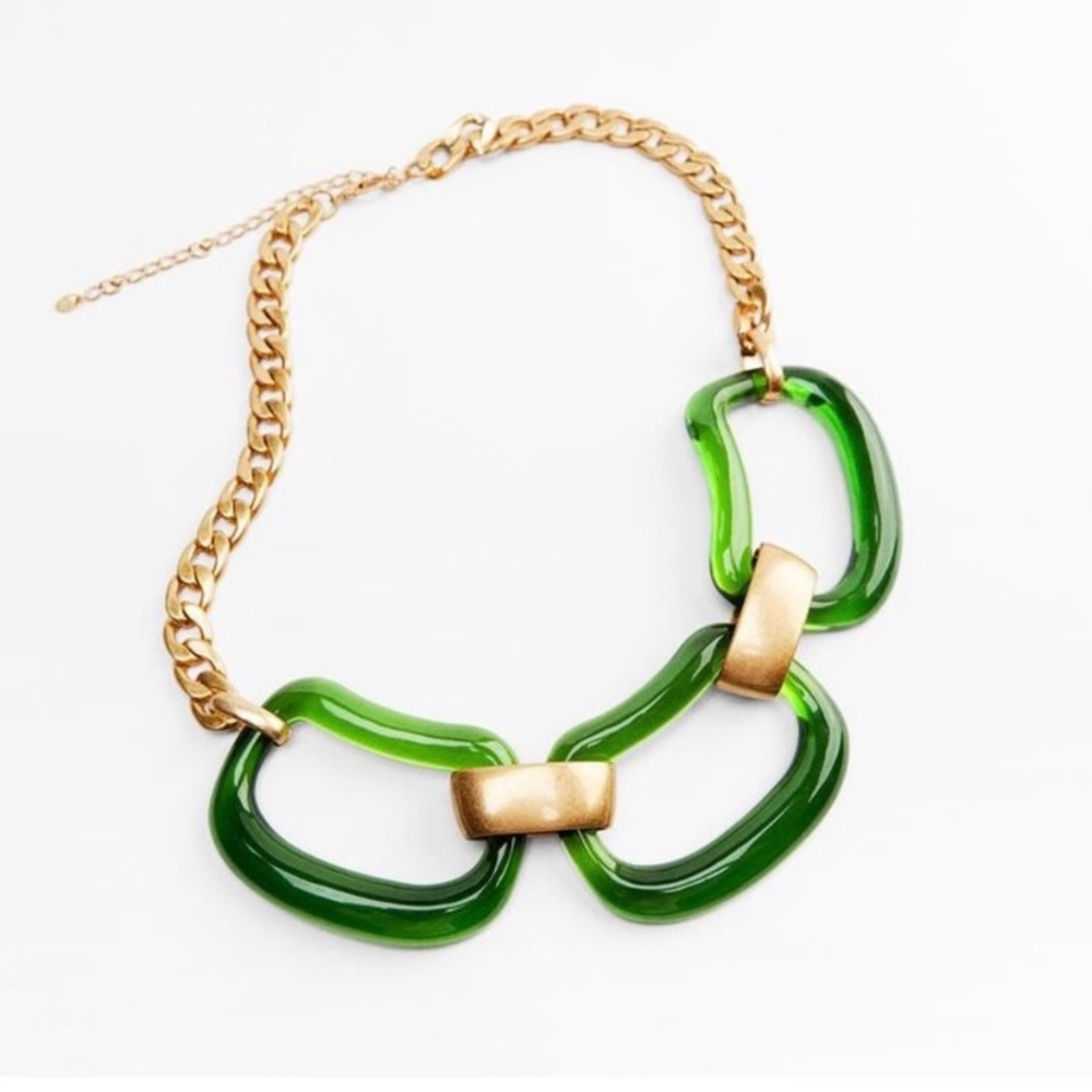 Green Chain-Link Statement Belt by - Picture 4 of 6